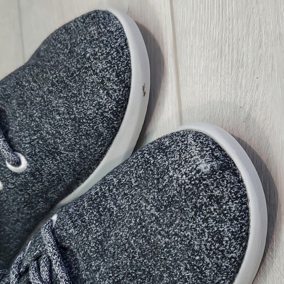 Allbirds Womens Wool Runners Sneakers shoes sz 10 - Picture 4 of 13
